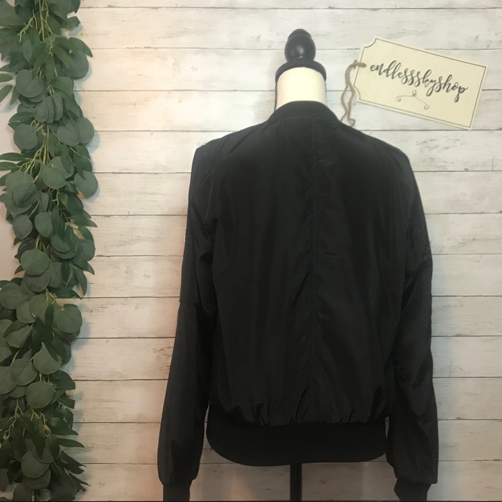 🆕 Black Spring Jacket - Picture 2 of 6